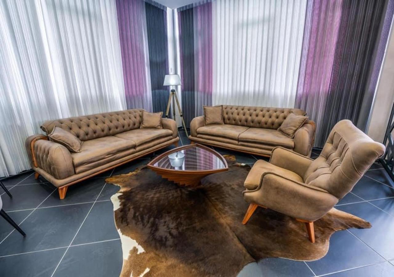 & Bon Bon Hotel 4*