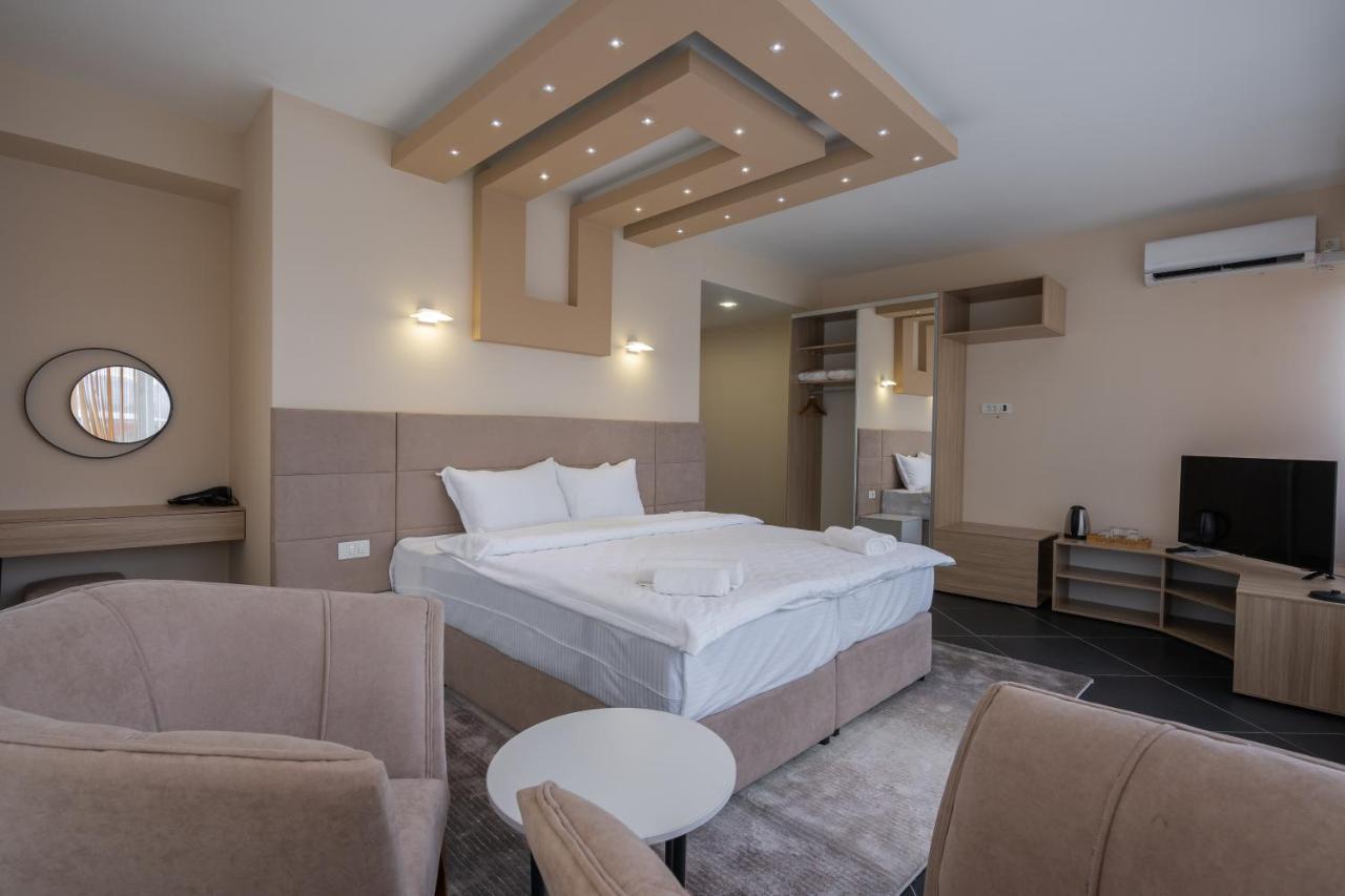 Hotel & Bon Bon 4*